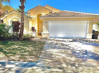 4907 SW 32nd Way, Fort Lauderdale, FL 33312