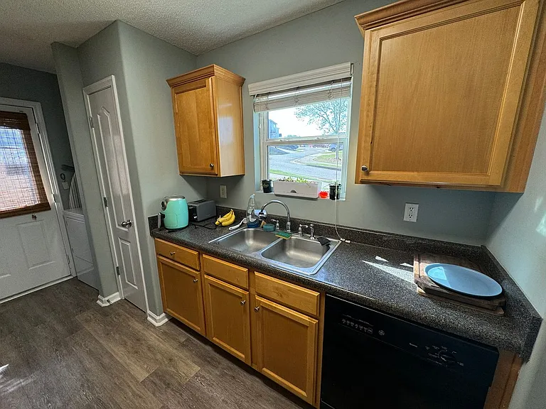 143 Fern Ridge Ct — Photo 6
