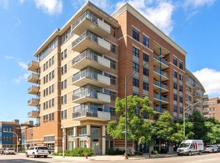 511 W Division St APT 411, Chicago, IL 60610
