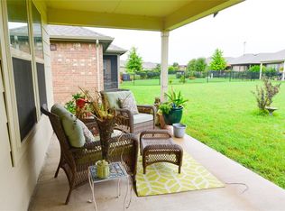327 Cattle Ranch Dr, Richmond, TX 77469