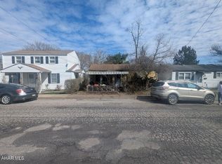1602 16th Ave, Beaver Falls, PA 15010