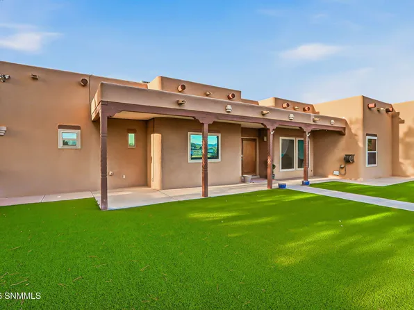 1285 Apple Tree Ln, Las Cruces, NM 88007