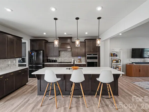 1717 Unison Dr, Charlotte, NC 28262