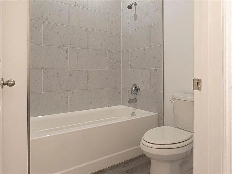 561 Wildmer Rd SW — Photo 14