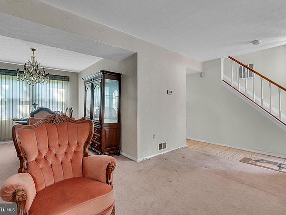 5th image of 10815 Garnet Dr