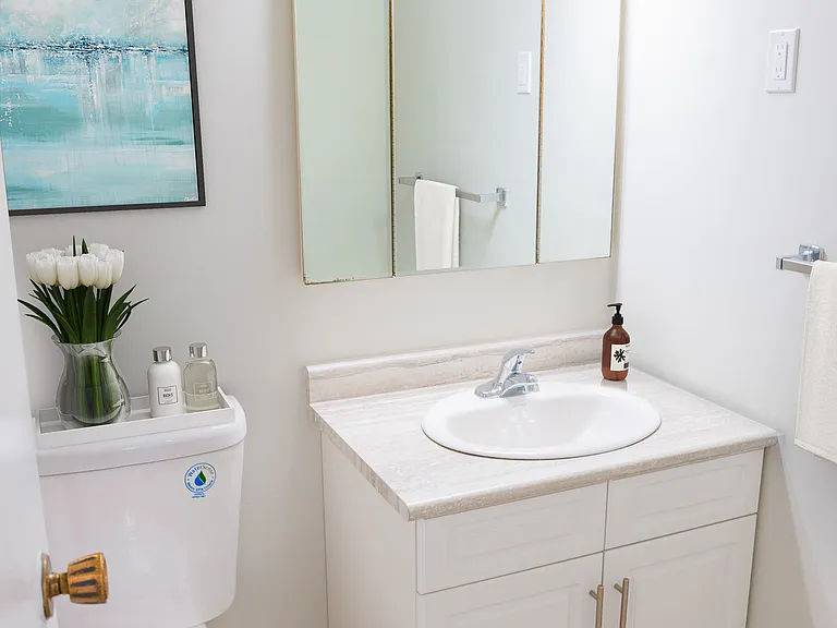838 Cavalier Dr — Photo 7