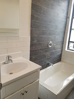 Rented by Lang Realty LLC | media 1