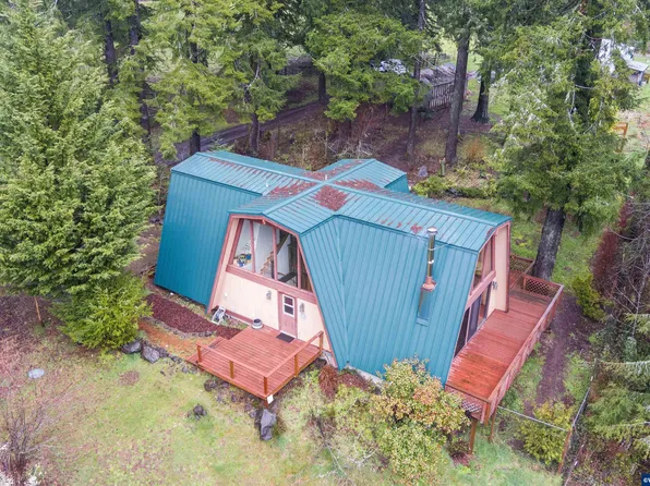 33815 Salmon River Hwy, Grand Ronde, OR 97347