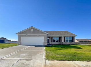 3404 Barton Dr, Shiloh, IL 62221