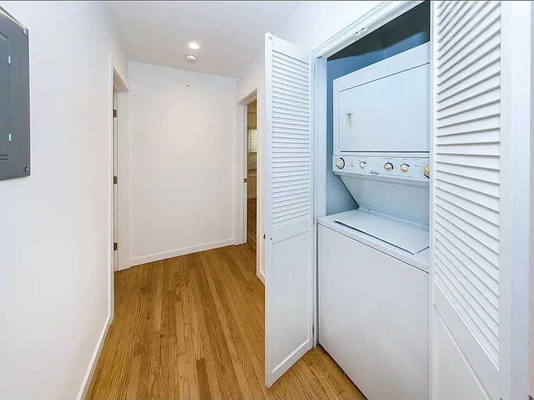 628 Lincoln Blvd #C — Photo 9