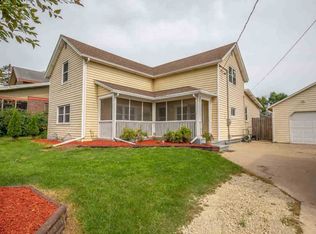 131 Reynolds St, Cottage Grove, WI 53527