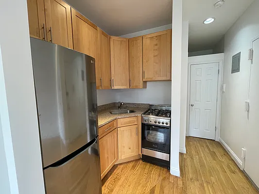 Rented by Compass | media 16
