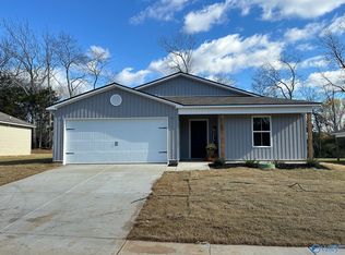 108 Olde Hearth Rd, New Market, AL 35761