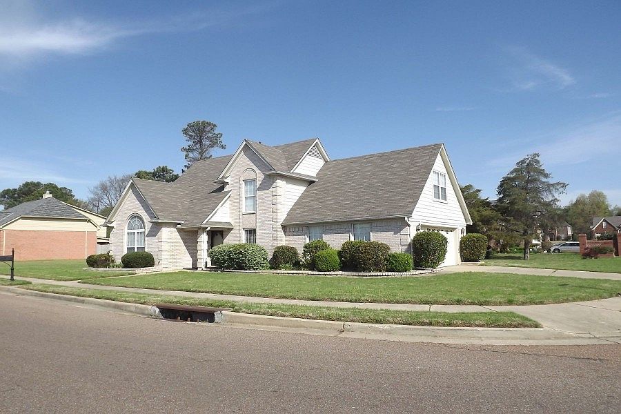 2nd image of 7058 Fernbank Ln