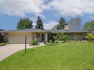 817 Cavanaugh Dr, South Bend, IN 46617