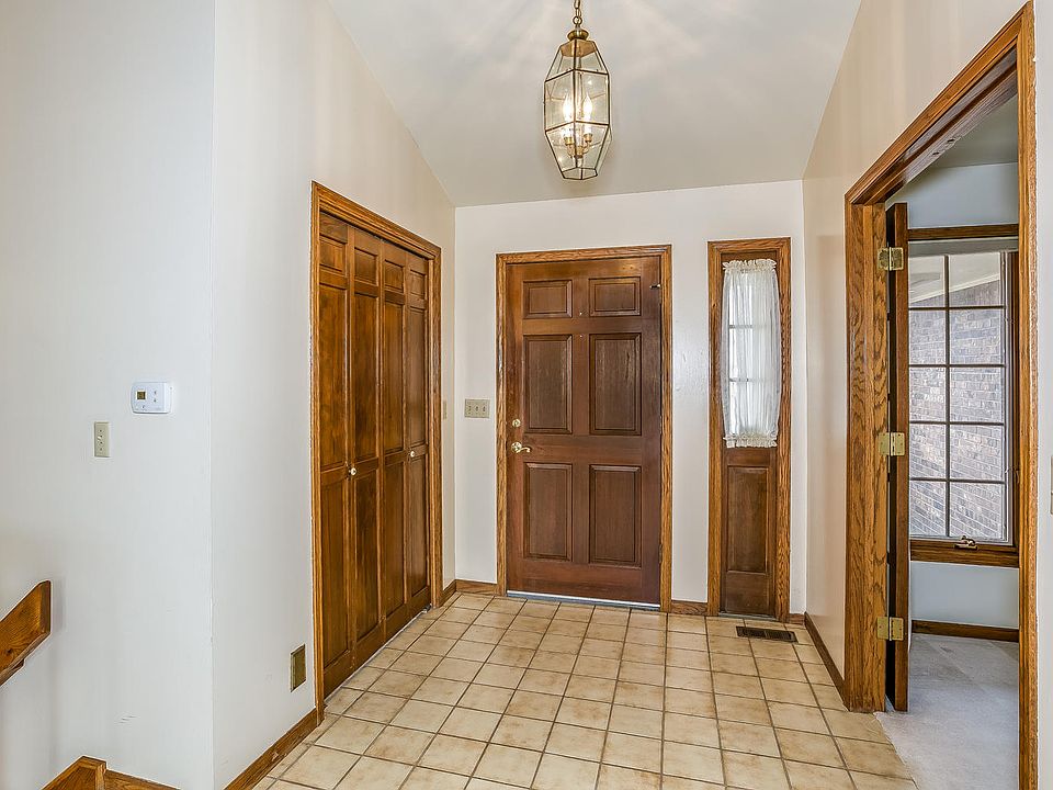 2430 N Greenleaf St, Wichita, KS 67226 Zillow