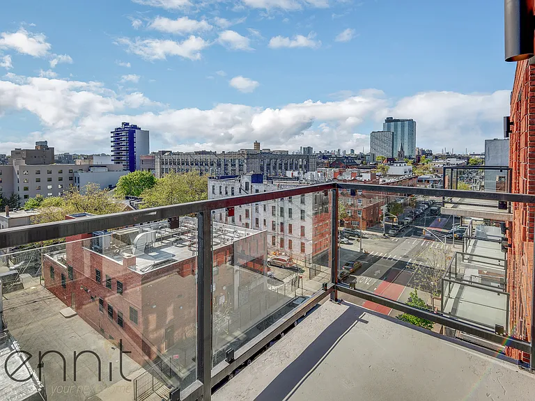 937 Rogers Ave #5R — Photo 1