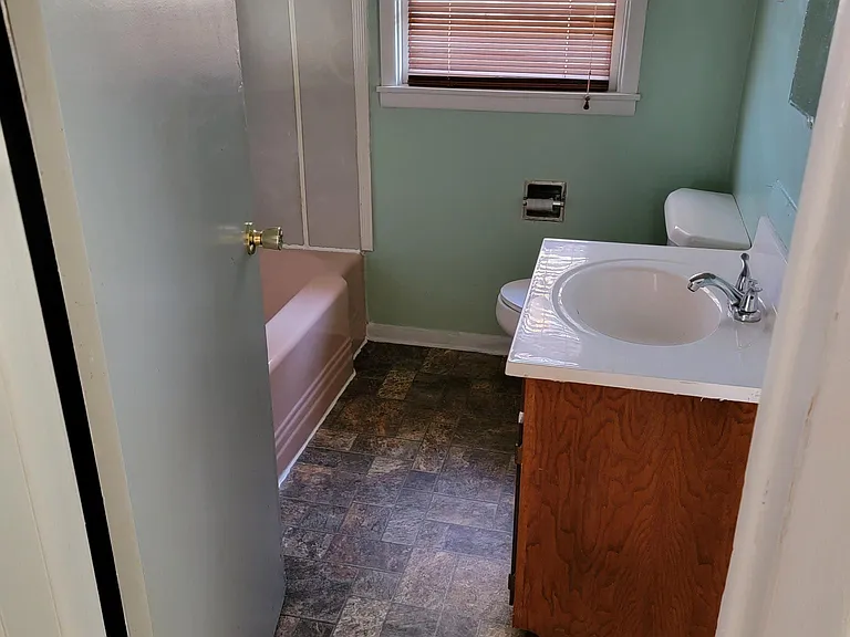 301 Romar Pl — Photo 8