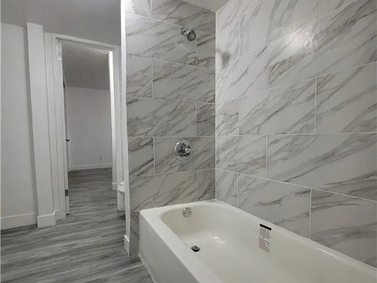 740 N 11th St #2 — Photo 7