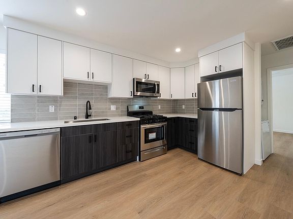 5th image of 611 N Occidental Blvd APT 5