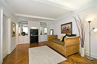 Sold by Markgraf Group Ltd