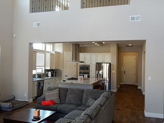 5th image of 1628 Challedon Dr SE