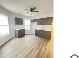 7432 S Maryland Ave #2F, Chicago, IL 60619