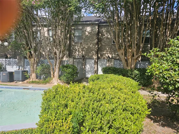 6000 Reims Rd APT 2003, Houston, TX 77036