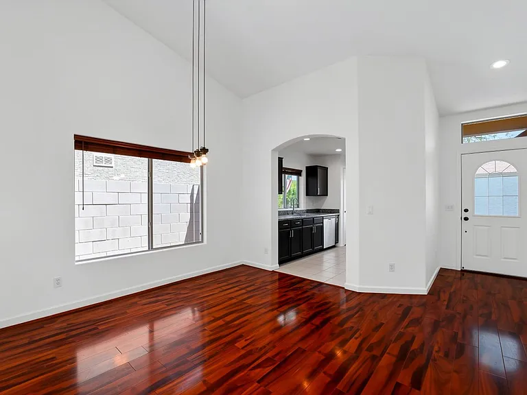 4420 E High Point Dr — Photo 13