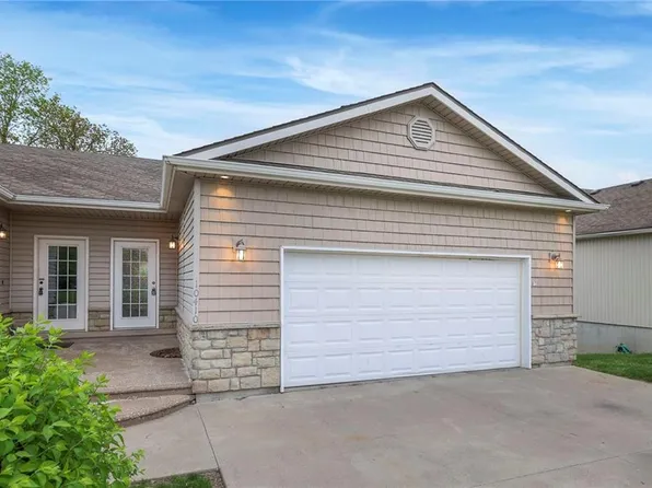 10410 E 45th Ter, Kansas City, MO 64133