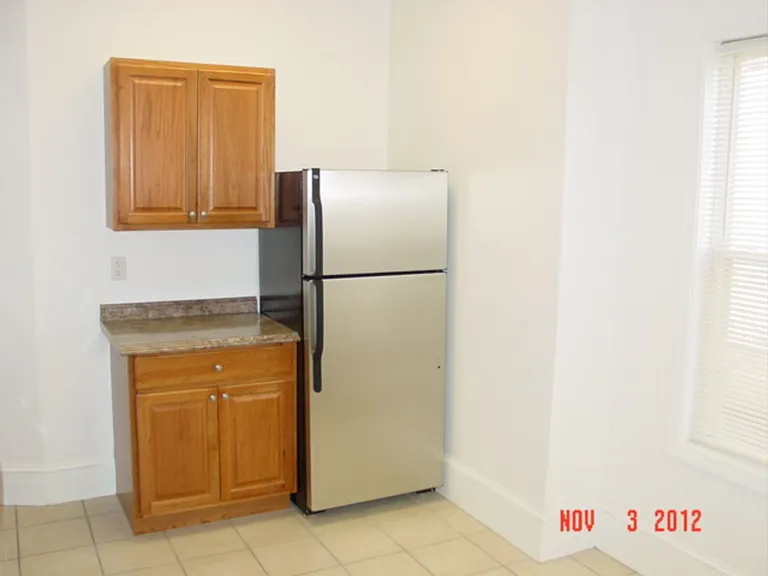 545 Revere St — Photo 11