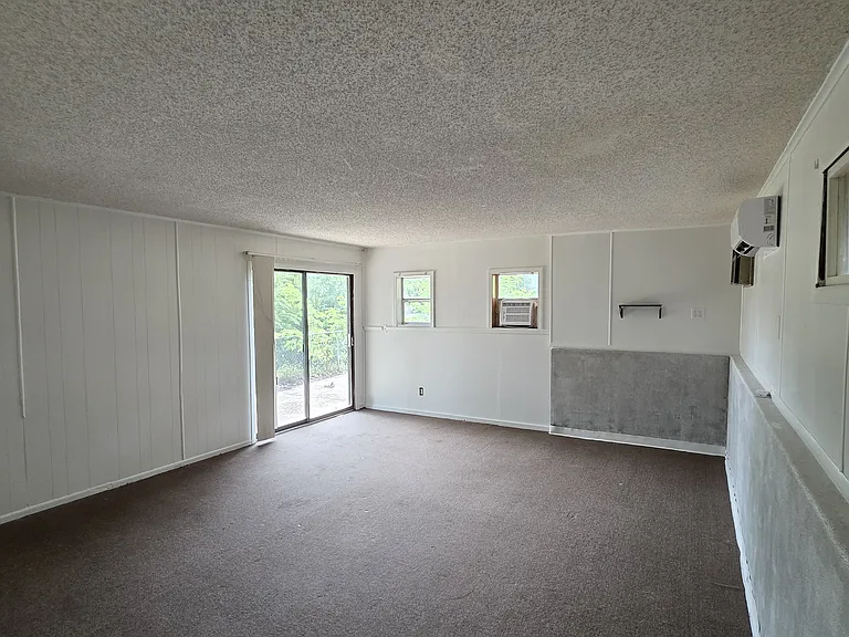 111 Ballew Ln — Photo 9