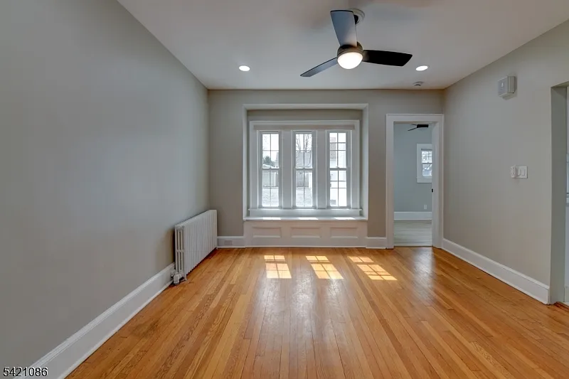 Building Photo - 16 Sherman Ave #1