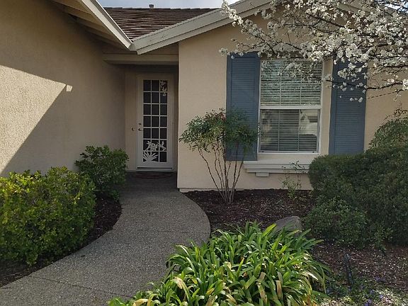 2nd image of 1215 Freschi Ln