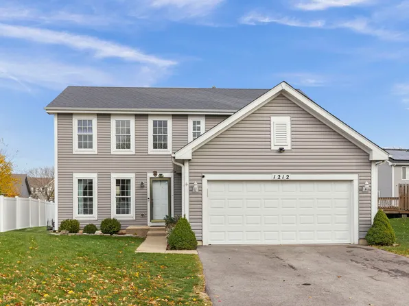 1212 Samuel Ct, Naperville, IL 60540