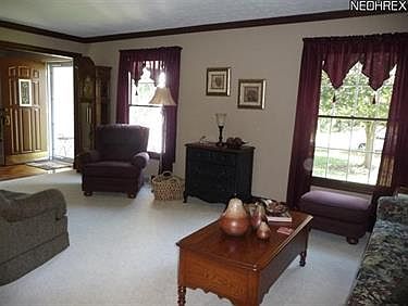 4th image of 3300 Glenbrook Dr