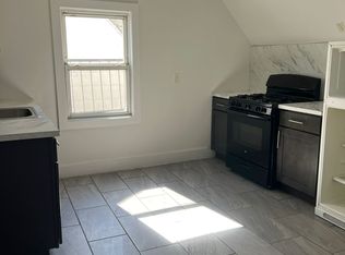 875 S 14th St FLOOR 3, Newark, NJ 07108