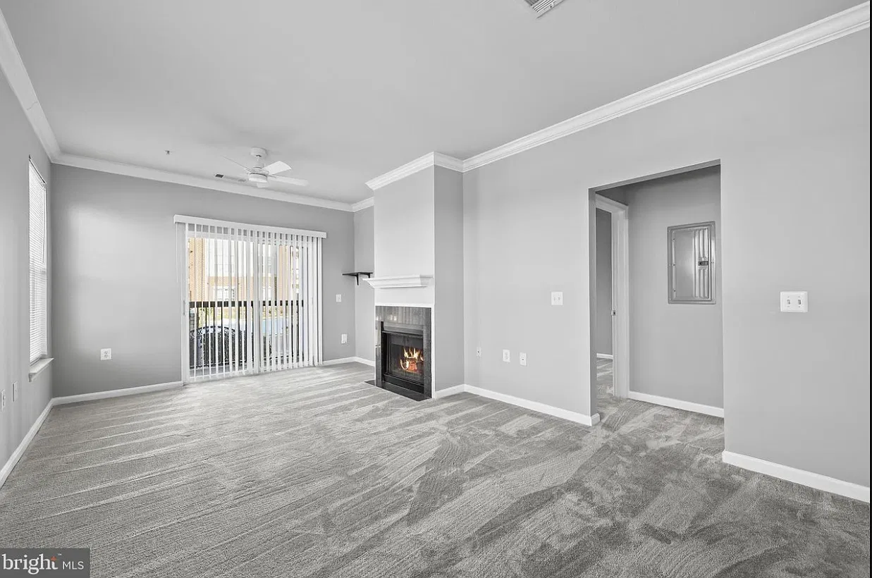 1 bed, 744 sqft, $1,980 — Photo 3