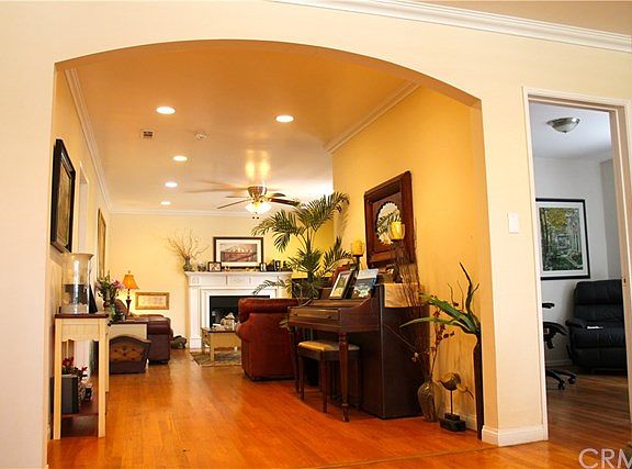 4th image of 5509 W 140th St