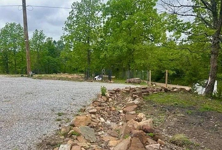 1st image of 20 Jimmy Creek Rd