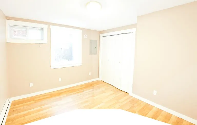 311 19th Ave E #1 — Photo 4