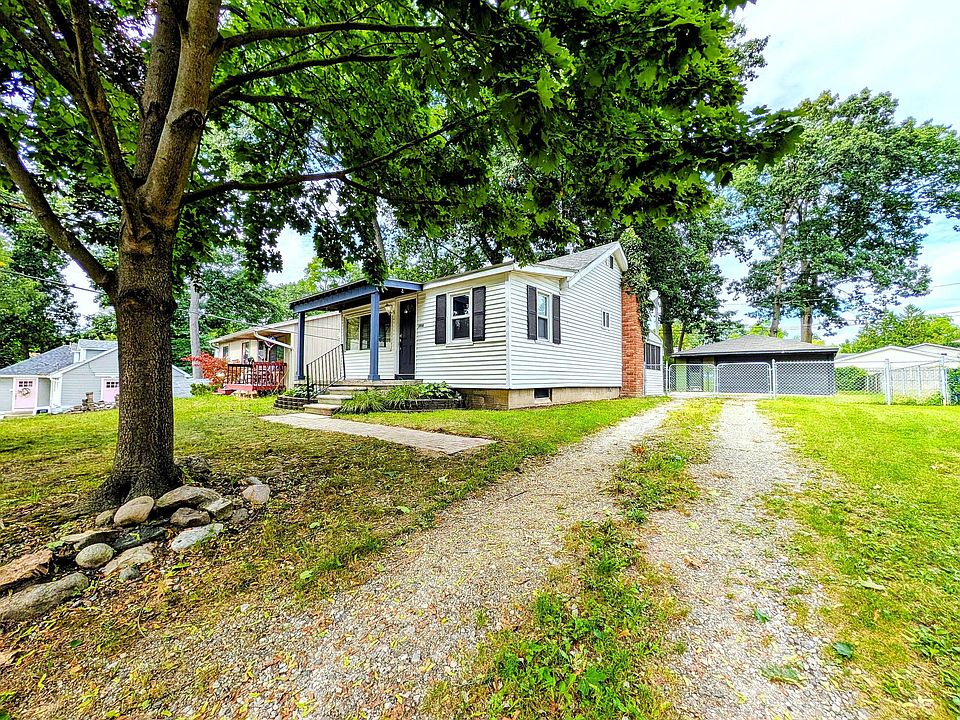 1st image of 3918 Mapleleaf Rd