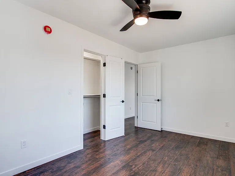 1221 E. 13th St. — Photo 12