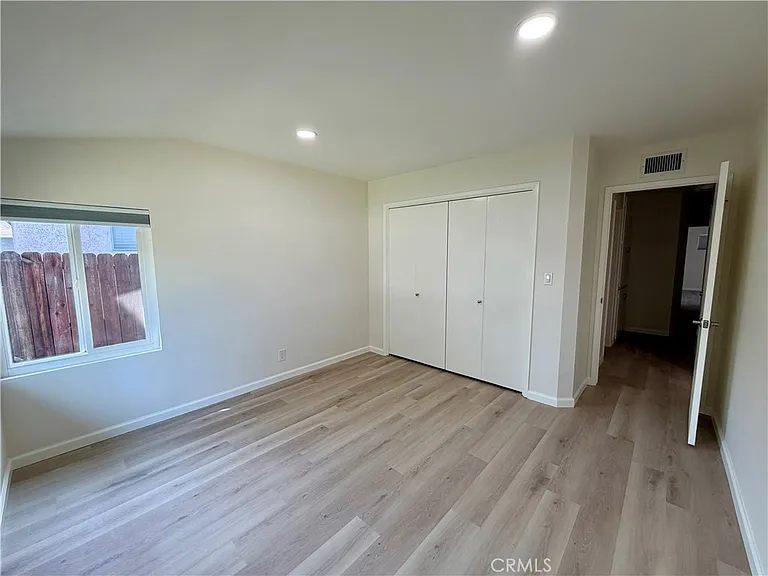 6621 Whitman Ave — Photo 18