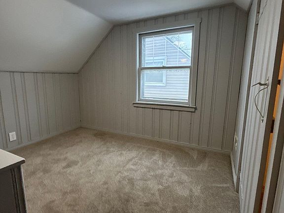 4th image of 1109 E 24th Ave