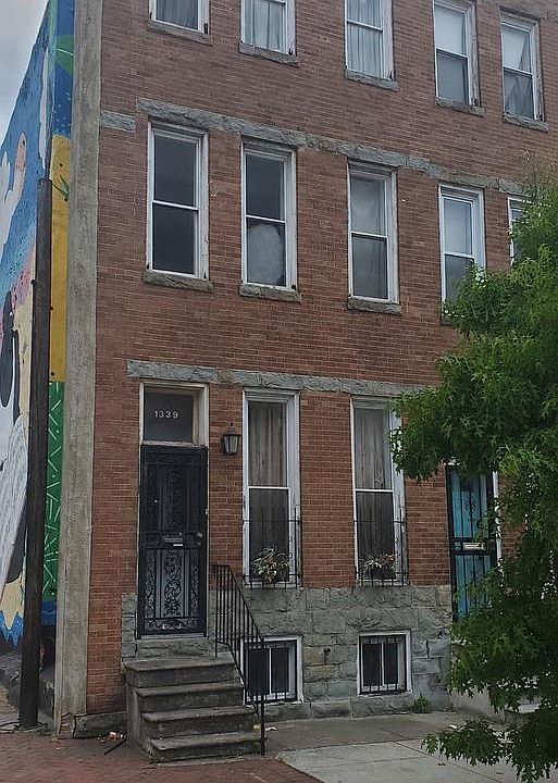 1st image of 1339 E North Ave
