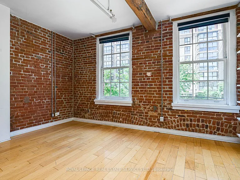 81A Front St E #210 — Photo 2
