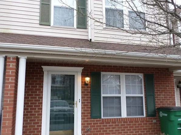 345 Willow Oak Dr, Christiansburg, VA 24073