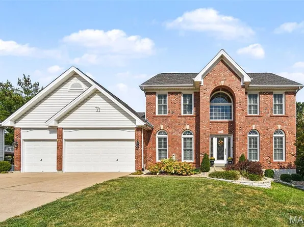 4960 Sunset Oaks Ln, Saint Louis, MO 63128