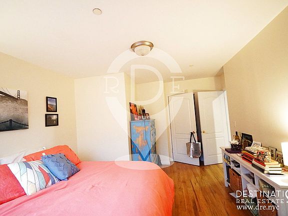 2nd image of 567 Warren St #200